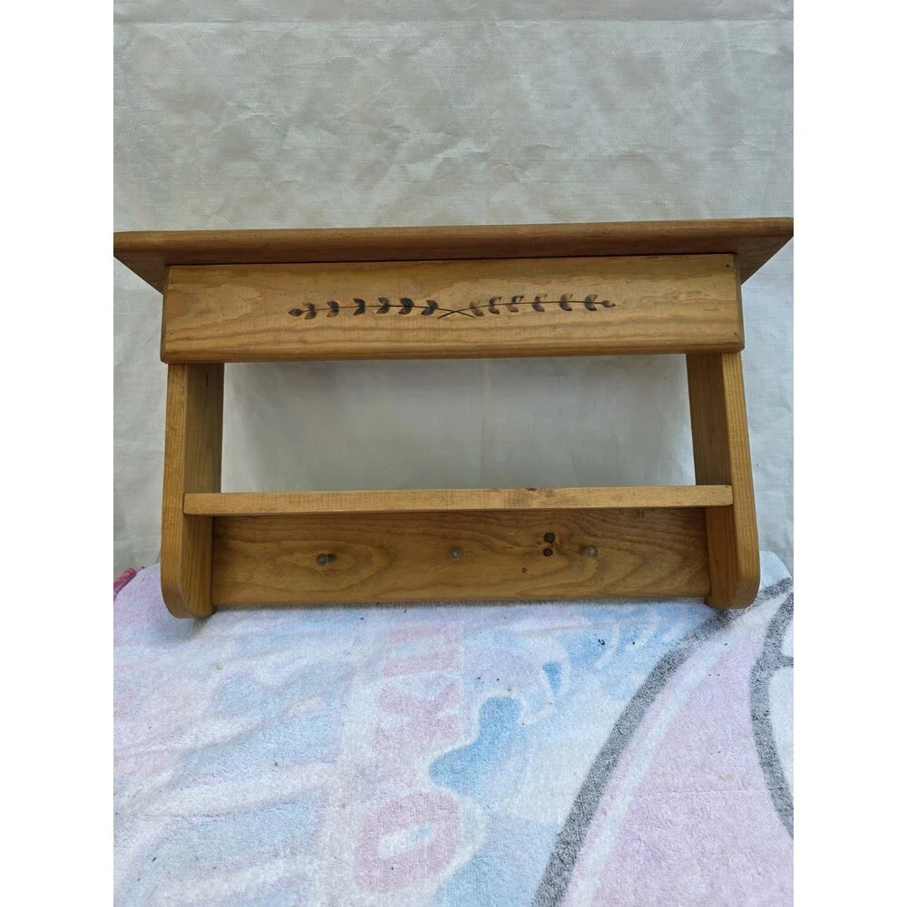 Vtg Rustic Wood Wall Shelf Peg Coat Rack Leaf Vine Detail Country Cottage 21